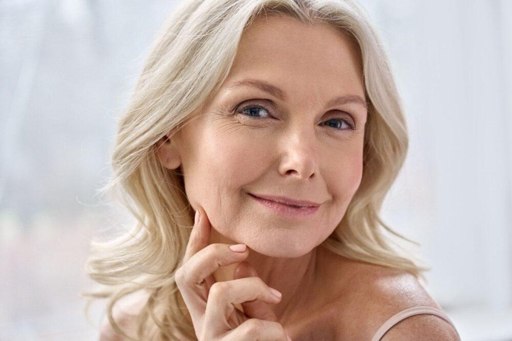 picture of mature woman addressing aging concerns